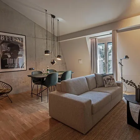 B5 Aparthotel
