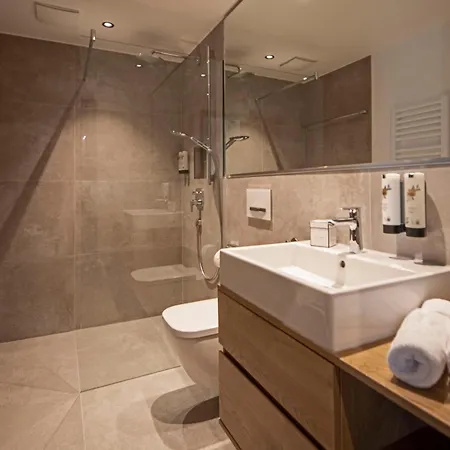B5 Aparthotel
